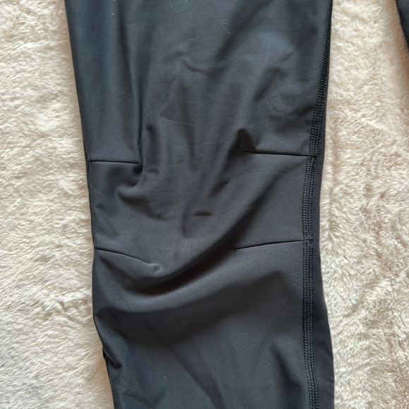 NWOT lululemon cold weather jogger - size 4 - Picture 5 of 13